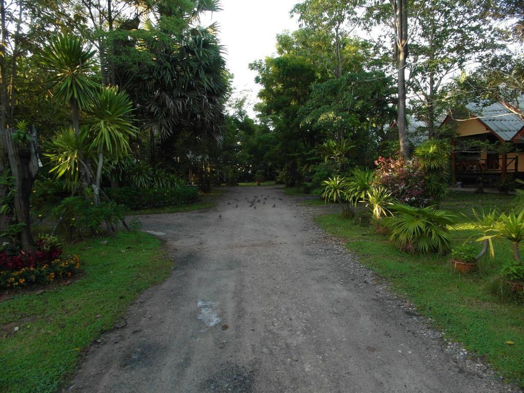 Baan Tai Rom Yen Resort Surat Thani Zewnętrze zdjęcie